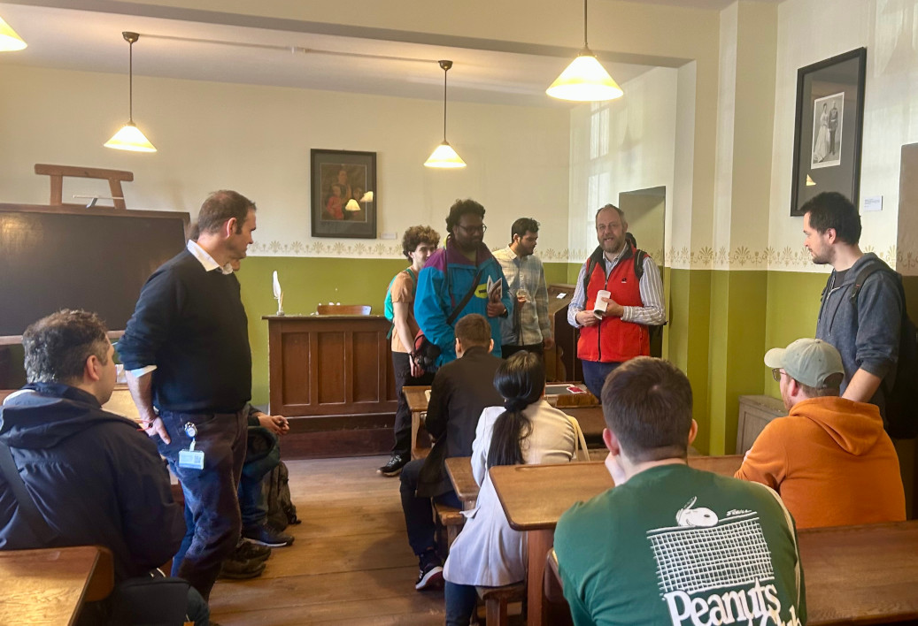 Visiting the Schulmuesum.  Foto: Louisa Becker.